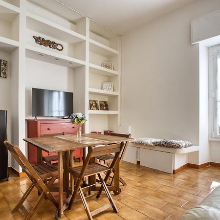 ミラノJoivy Adorable 1 Bed Flat Near Centreアパートメント エクステリア 写真