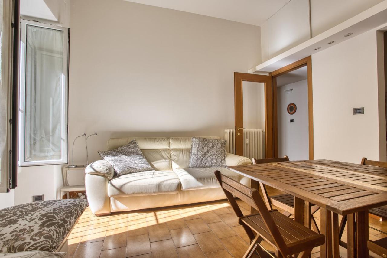 ミラノJoivy Adorable 1 Bed Flat Near Centreアパートメント エクステリア 写真