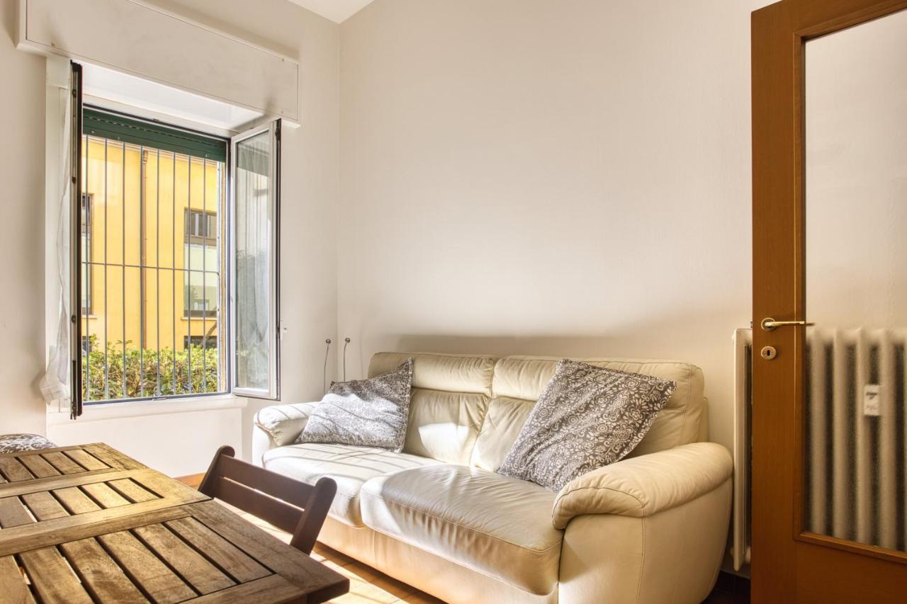 ミラノJoivy Adorable 1 Bed Flat Near Centreアパートメント エクステリア 写真